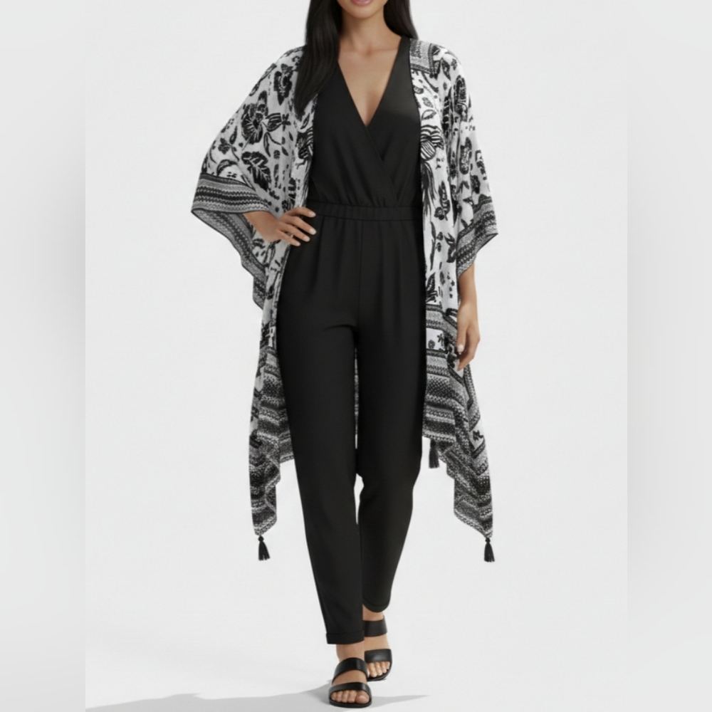 Vince Camuto Bird Floral Tassel Topper Kimono Black White One Size OS Boho